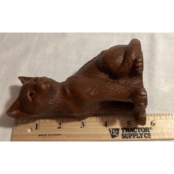 "Chocolate" Red Mill Mfg. Sitting Cat Figurine Composite Crushed Pecan Resin 6” - Picture 10 of 10